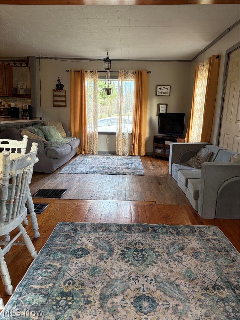 3719 Holmes Road Cambridge OH 43725