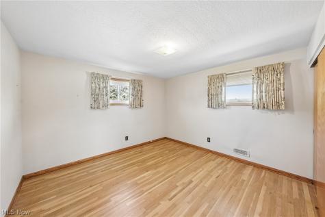 10699 Gabriella Drive Parma OH 44130