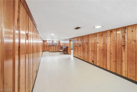 10699 Gabriella Drive Parma OH 44130