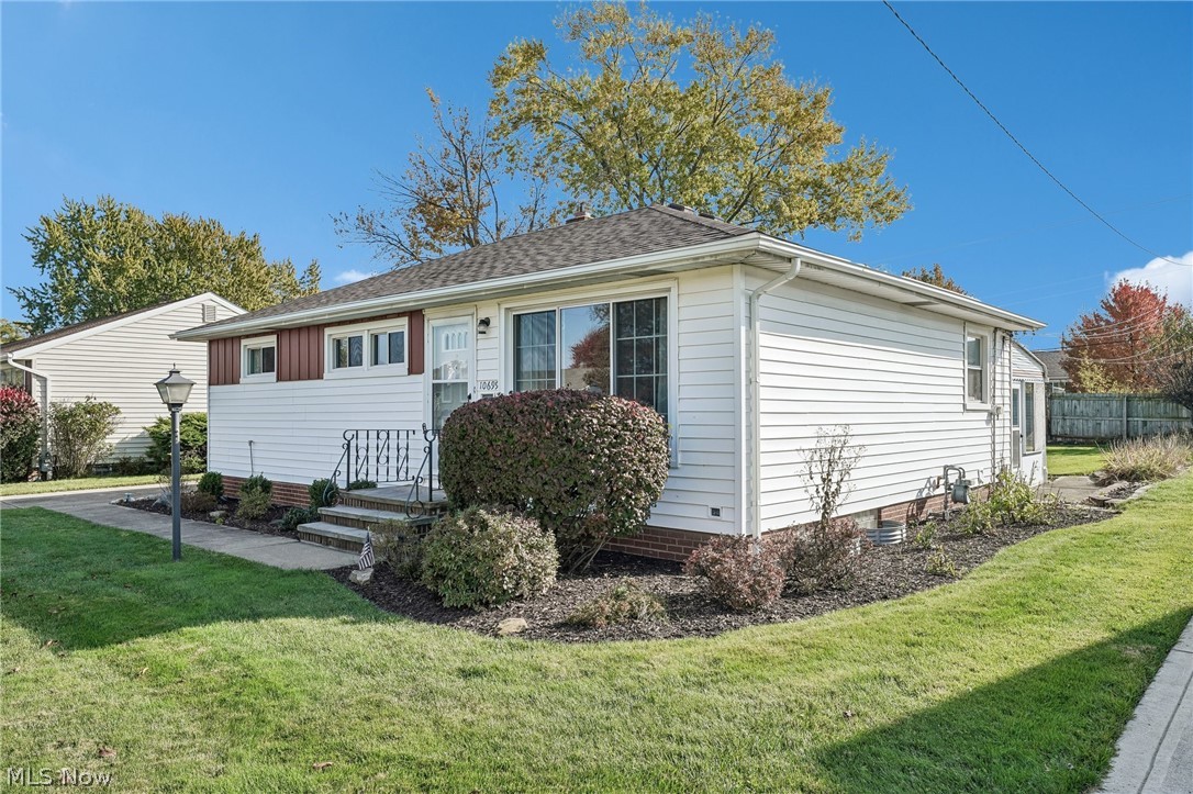 10699 Gabriella Drive Parma OH 44130