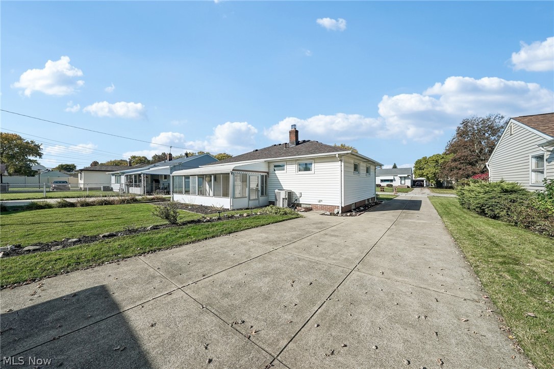 10699 Gabriella Drive Parma OH 44130