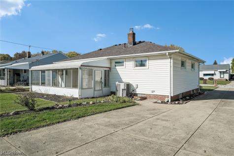 10699 Gabriella Drive Parma OH 44130