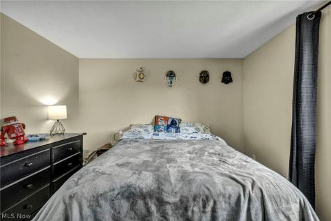 817 Glencairn Lane Brunswick OH 44212