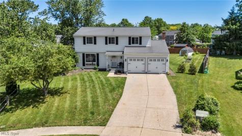817 Glencairn Lane Brunswick OH 44212