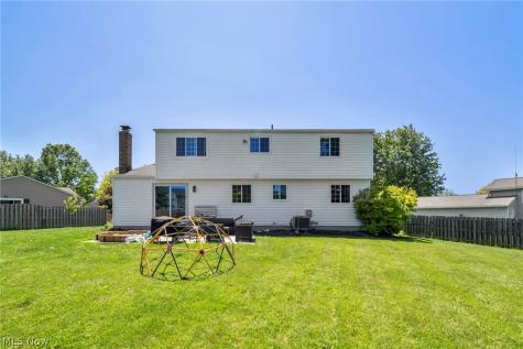 817 Glencairn Lane Brunswick OH 44212