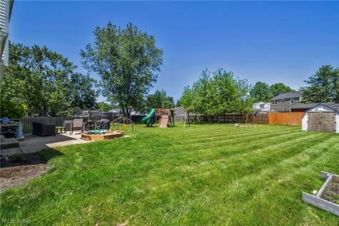 817 Glencairn Lane Brunswick OH 44212
