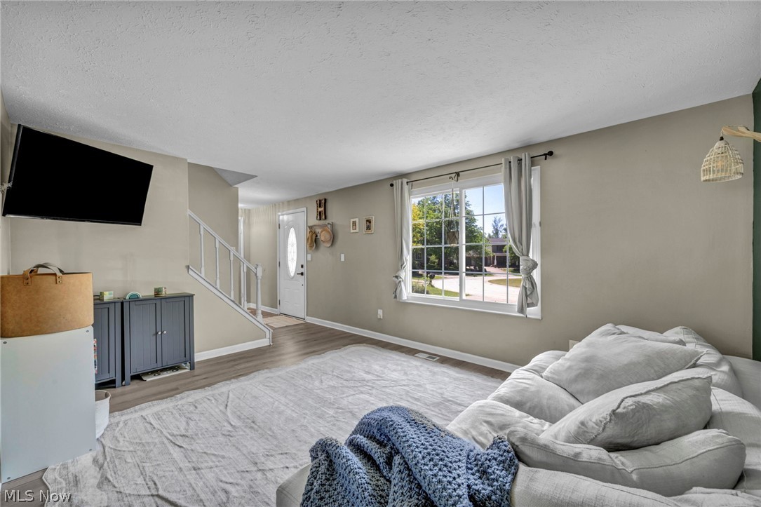 817 Glencairn Lane Brunswick OH 44212