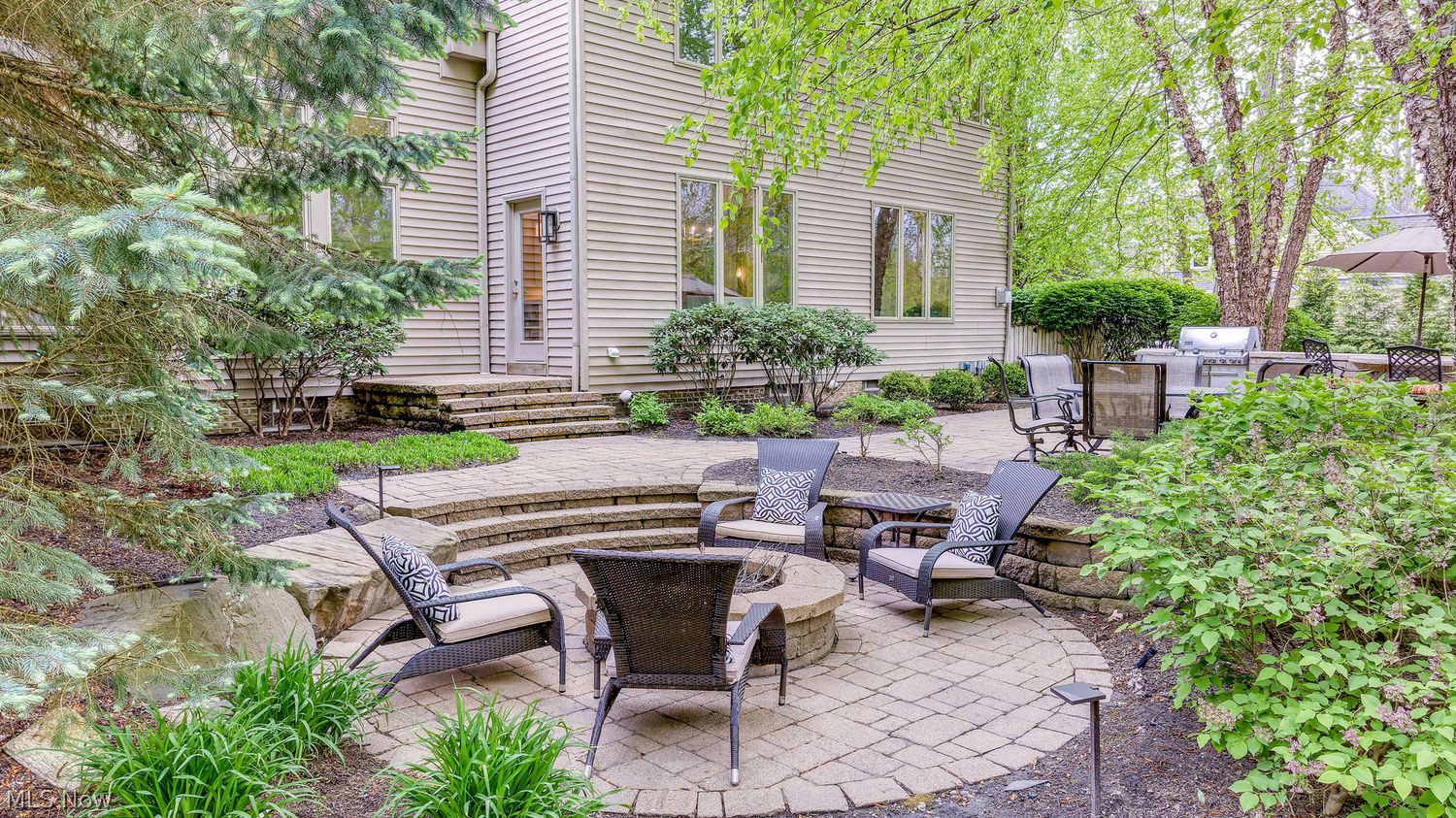 37775 Flanders Drive Solon OH 44139
