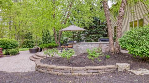 37775 Flanders Drive Solon OH 44139