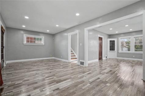 3394 Lownesdale Road Cleveland Heights OH 44112