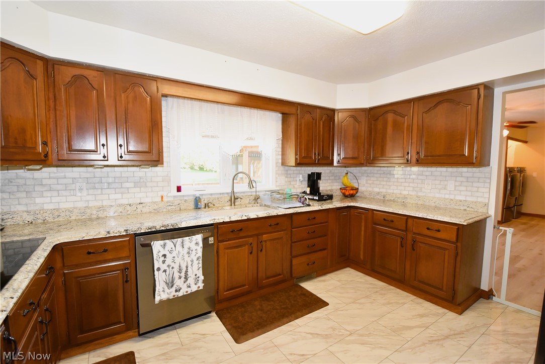 3160 Durst Clagg Road NE Warren OH 44481