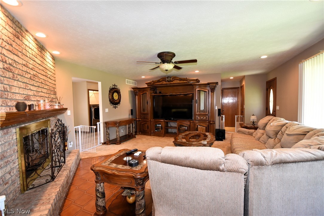 3160 Durst Clagg Road NE Warren OH 44481