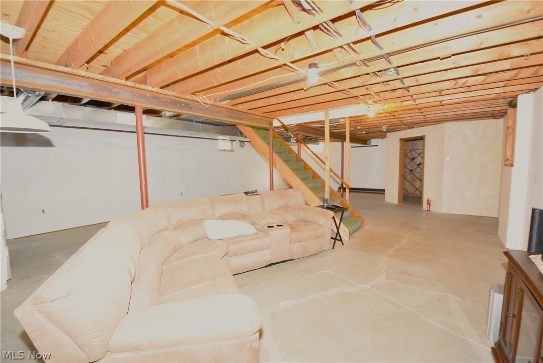3160 Durst Clagg Road NE Warren OH 44481