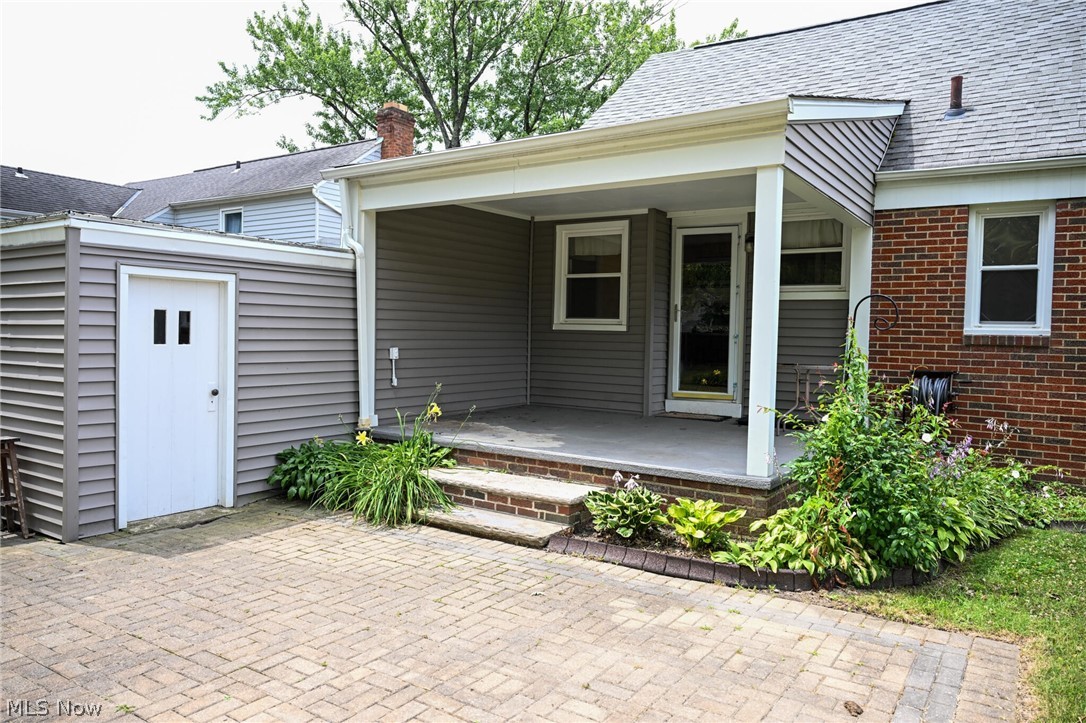 1313 Richmond Road Lyndhurst OH 44124
