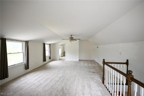 1313 Richmond Road Lyndhurst OH 44124