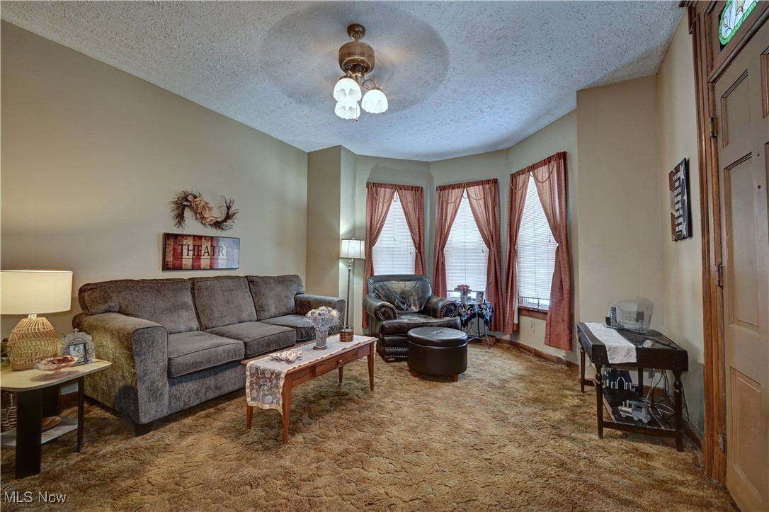 2407 Fletcher Avenue NE Canton OH 44705
