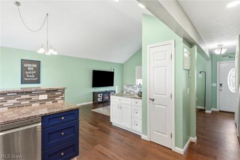 110 Wilshire Court Elyria OH 44035