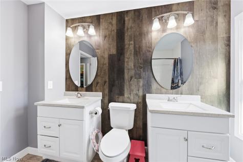 110 Wilshire Court Elyria OH 44035