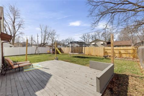 110 Wilshire Court Elyria OH 44035