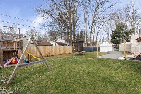 110 Wilshire Court Elyria OH 44035