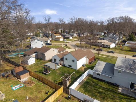 110 Wilshire Court Elyria OH 44035