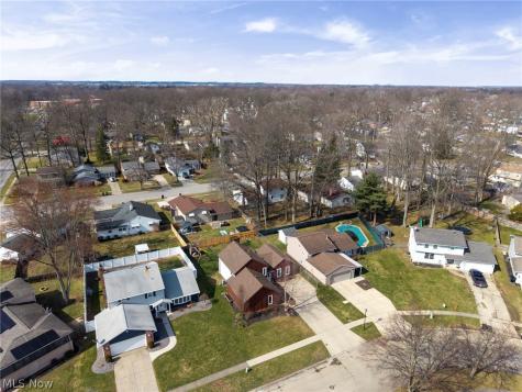 110 Wilshire Court Elyria OH 44035