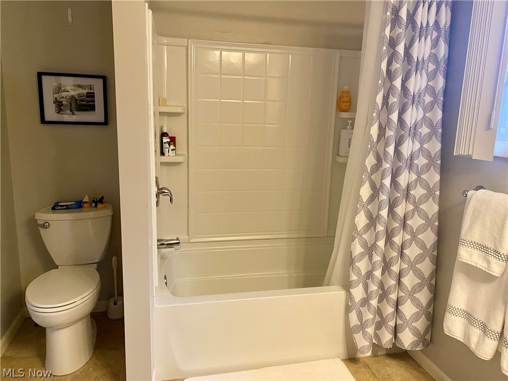 17079 Cats Den Road Chagrin Falls OH 44023