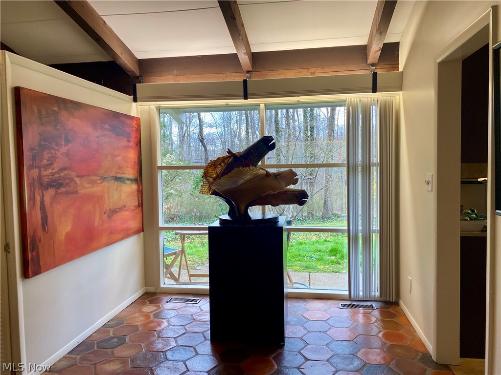 17079 Cats Den Road Chagrin Falls OH 44023