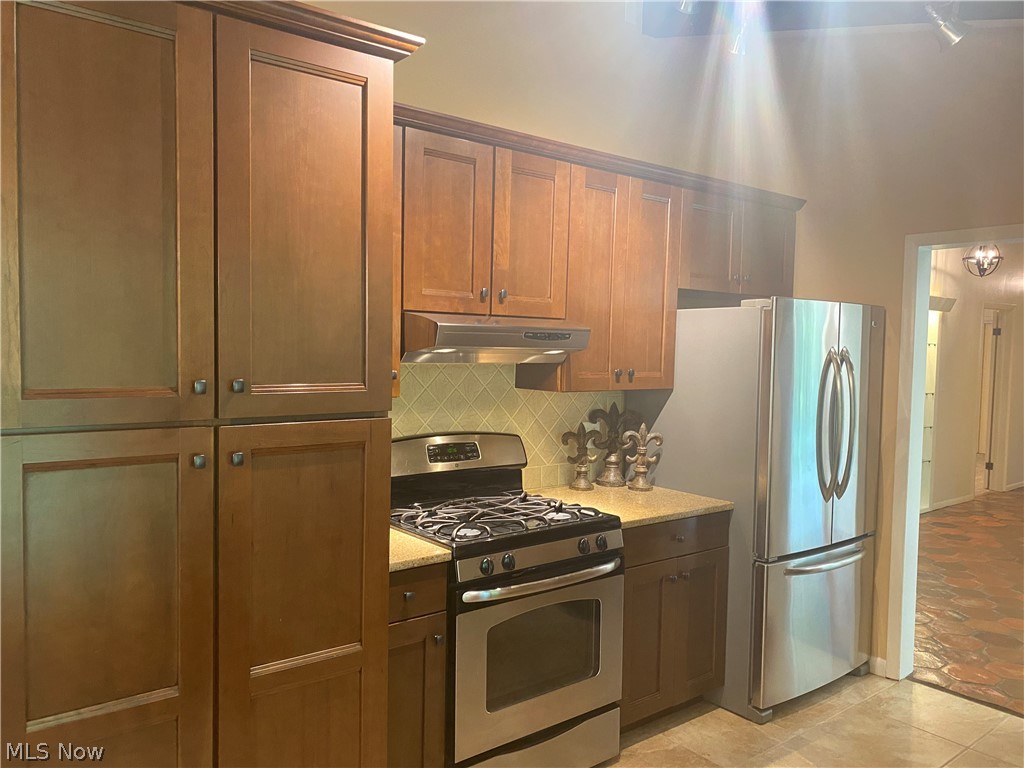 17079 Cats Den Road Chagrin Falls OH 44023