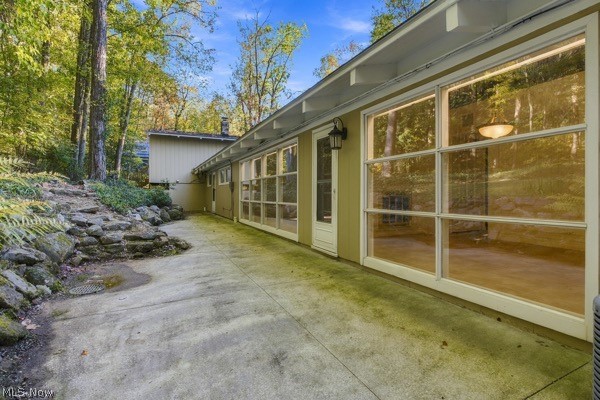 17079 Cats Den Road Chagrin Falls OH 44023