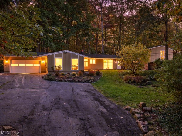 17079 Cats Den Road Chagrin Falls OH 44023