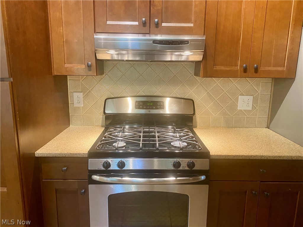 17079 Cats Den Road Chagrin Falls OH 44023