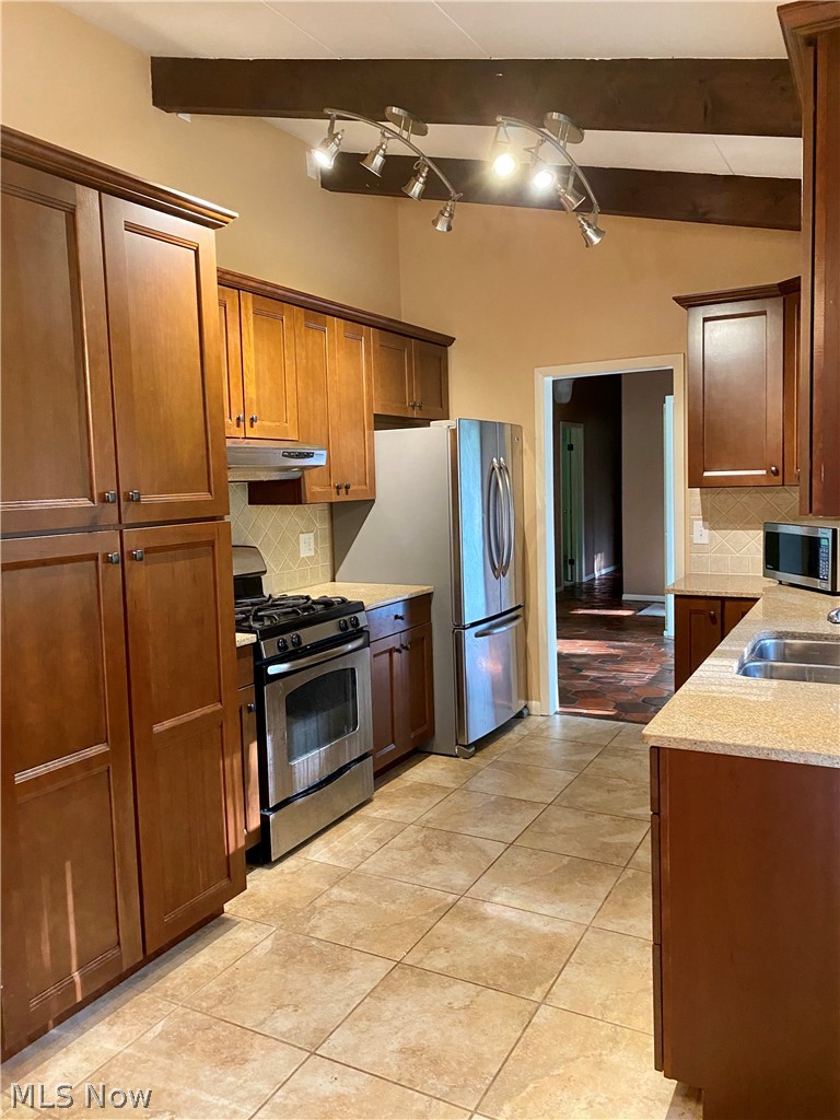 17079 Cats Den Road Chagrin Falls OH 44023