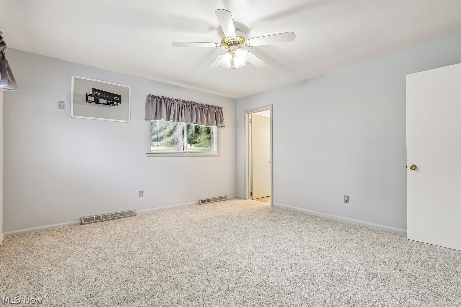 3912 Loma Vista Drive Boardman OH 44512