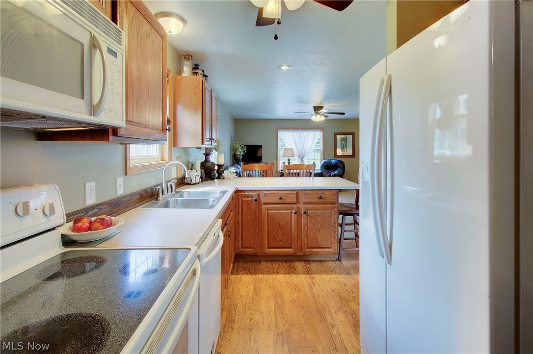 14157 Lisbon Street NE Paris OH 44669