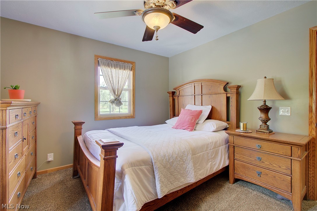 14157 Lisbon Street NE Paris OH 44669