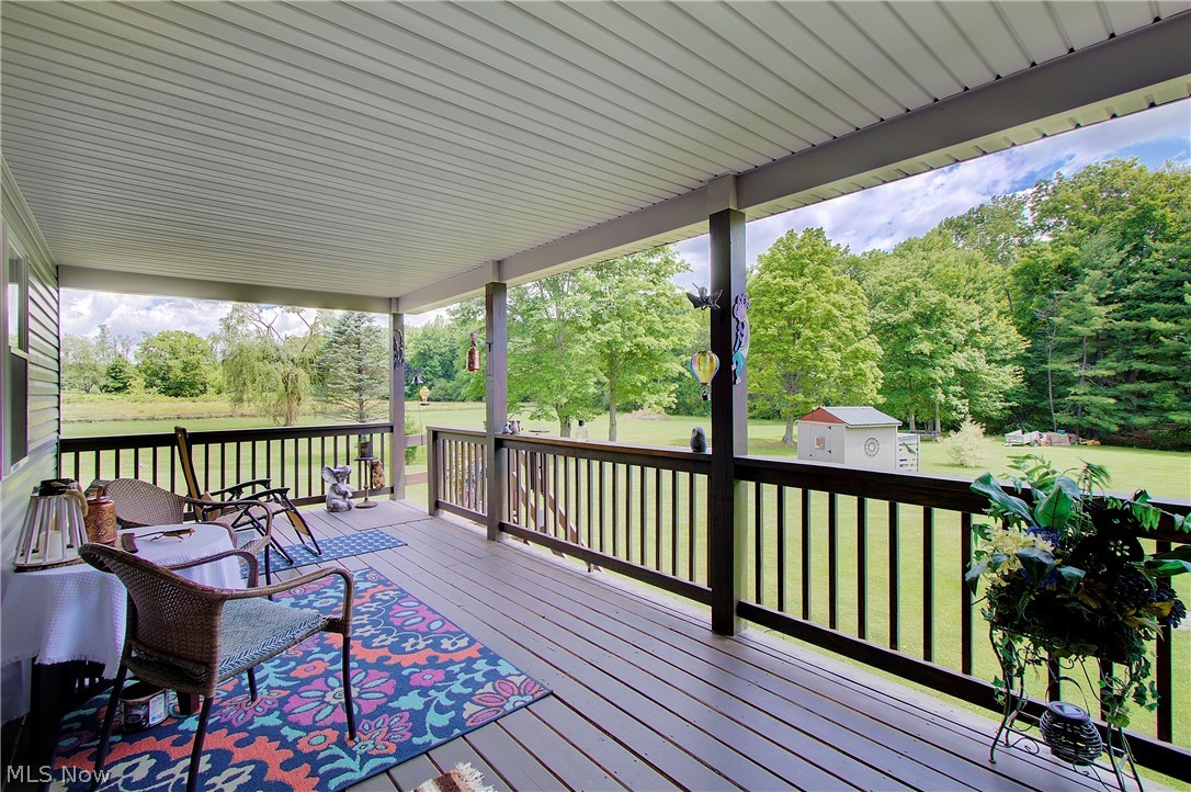 14157 Lisbon Street NE Paris OH 44669