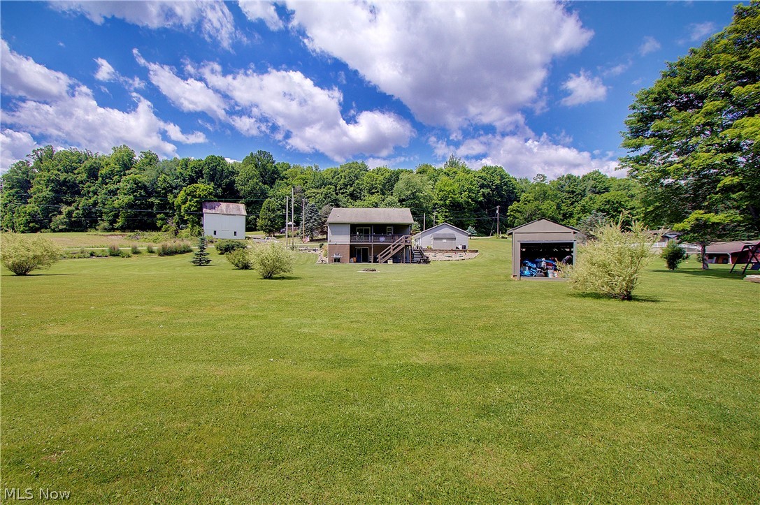 14157 Lisbon Street NE Paris OH 44669