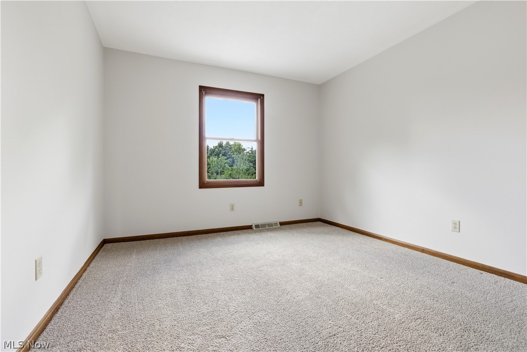 8960 Laurel Lane North Royalton OH 44133