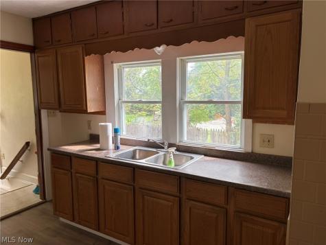 4031 Elyria Avenue Lorain OH 44055