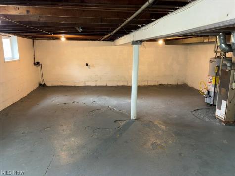 4031 Elyria Avenue Lorain OH 44055
