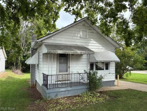 4031 Elyria Avenue Lorain OH 44055