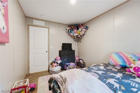 4516 Navarre Road SW Canton OH 44706
