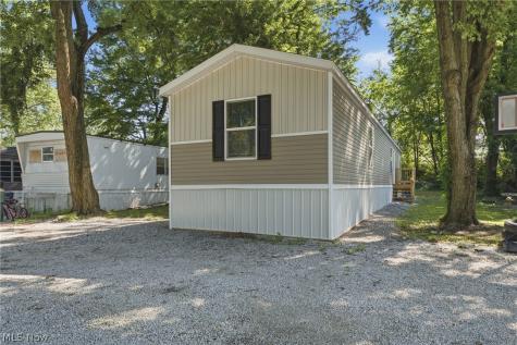 4516 Navarre Road SW Canton OH 44706