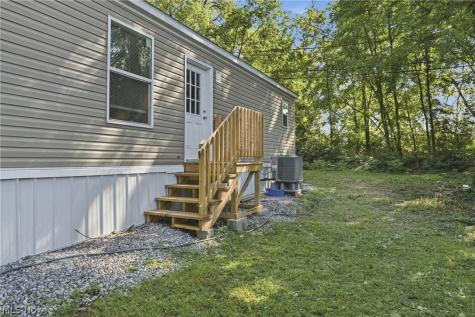 4516 Navarre Road SW Canton OH 44706