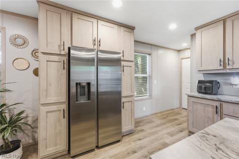 4516 Navarre Road SW Canton OH 44706