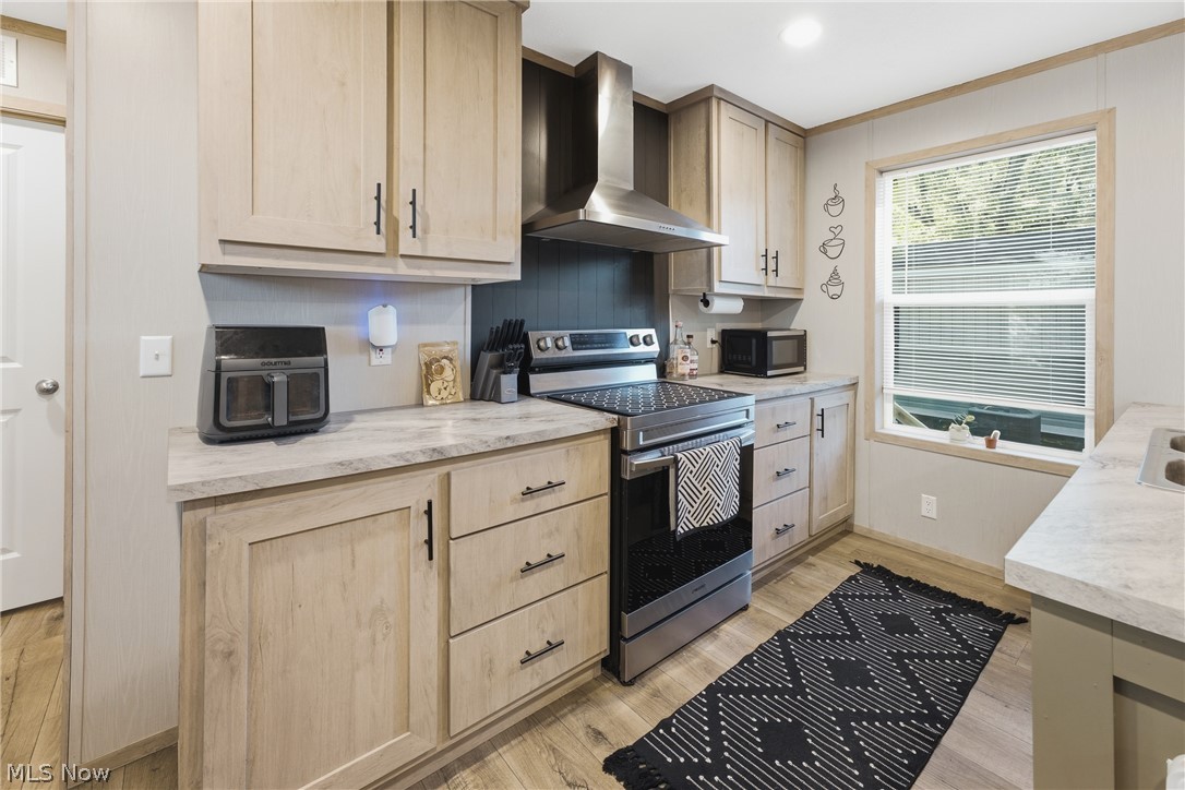 4516 Navarre Road SW Canton OH 44706