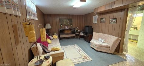 11198 Gordon Drive Parma OH 44130