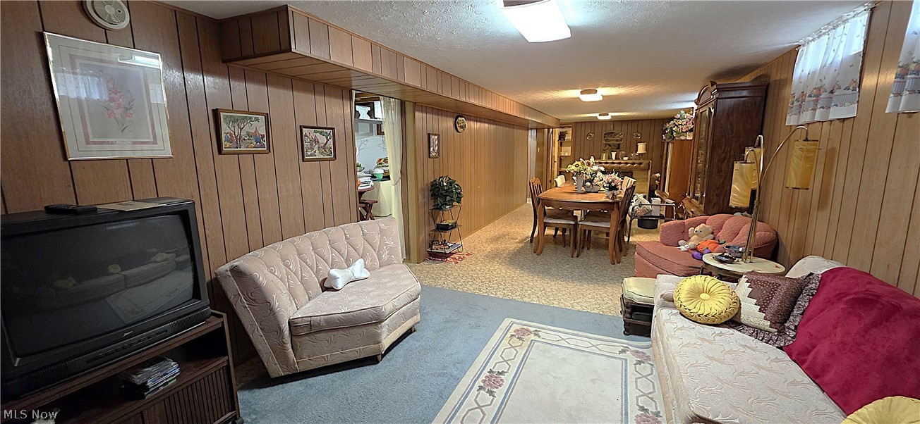 11198 Gordon Drive Parma OH 44130