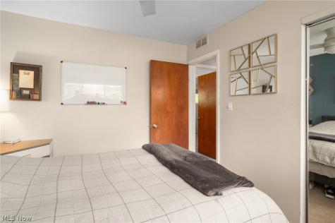 2398 Chestnut Drive Westlake OH 44145